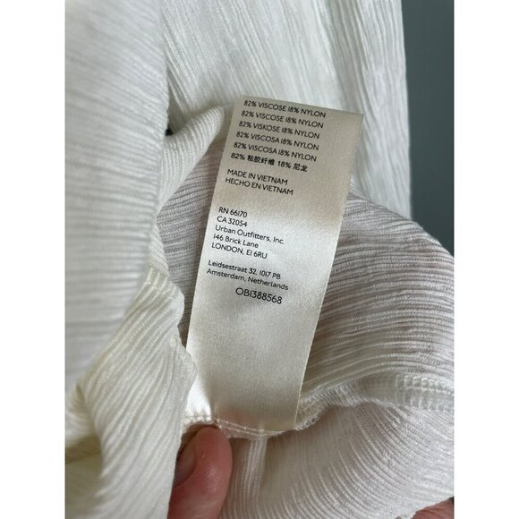 Free People Daia Textured Deep V Blouse - Picture 9 of 11